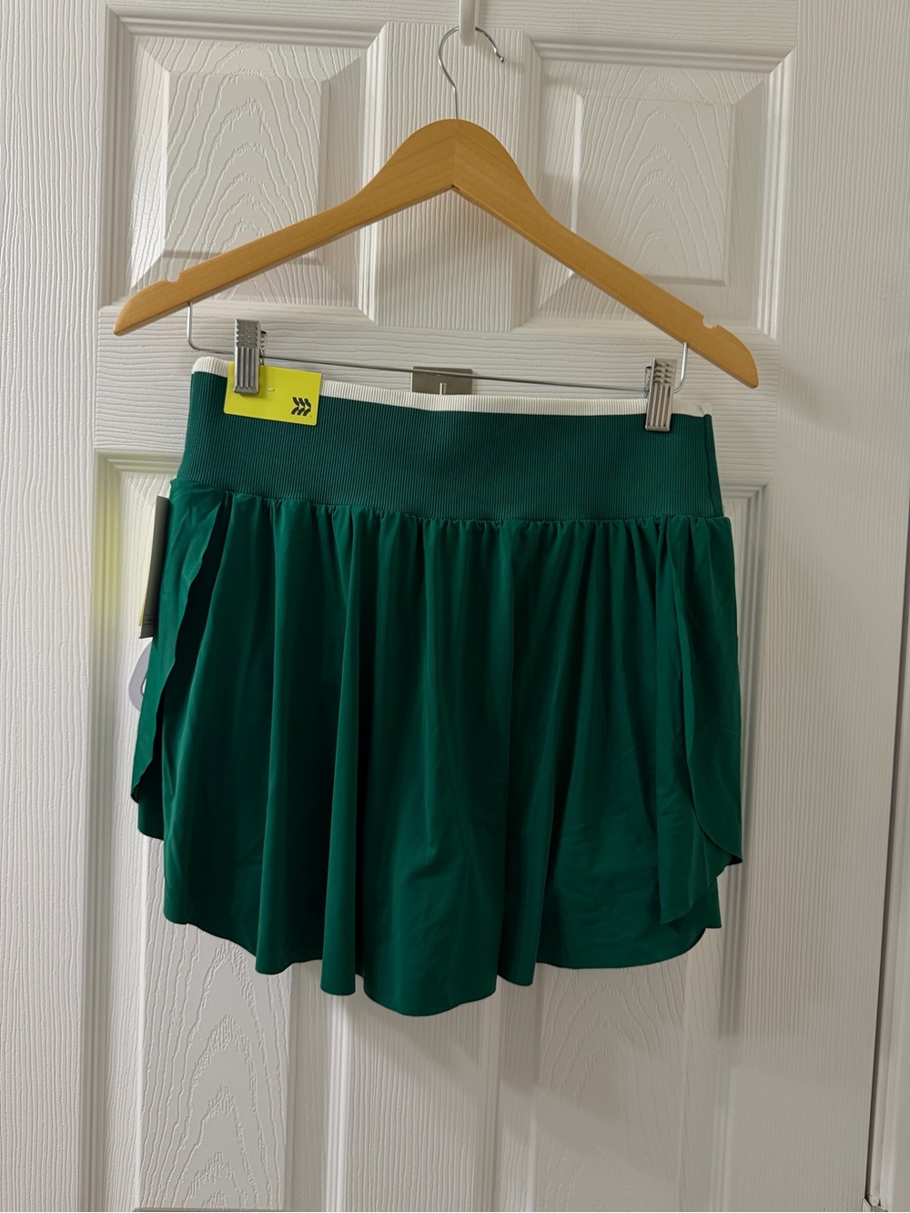 All in Motion NWT Green Athletic Skort with Built In Shorts - Picture 3 of 7